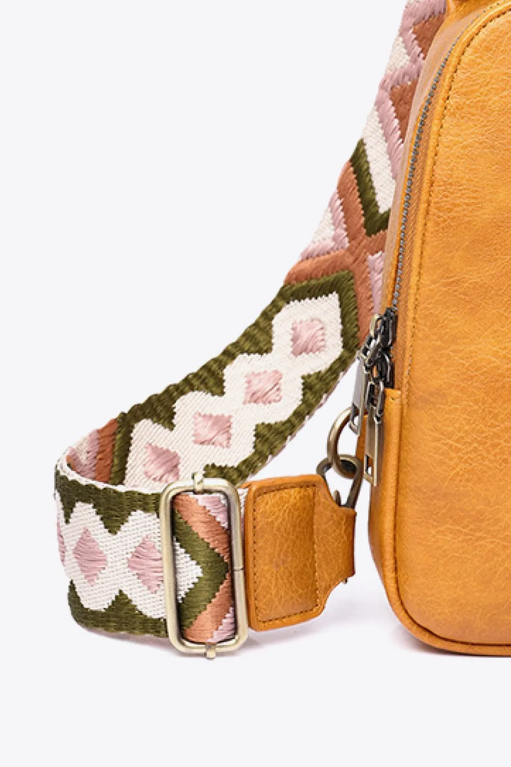 Quinn™ | Adjustable Strap Leather Sling Bag